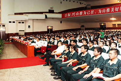 作为推动企业加快发展三大平台之一的人力资源治理提升工作，将是当前和今后一段时期PG电子游戏股份人力资源治理的首要工作。